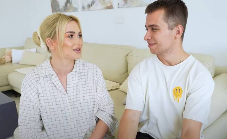 Weronika Sowa i Karol Wiśniewski pokazali twarz córki! "Mały aniołek" [FOTO]