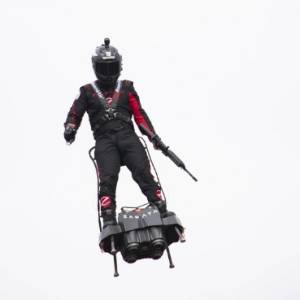 Chciał na flyboardzie pokonać kanał La Manche. Wpadł do wody