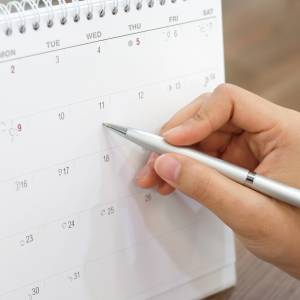 Pracujesz 1 maja? Sprawdź, czy za pracę w ten dzień przysługuje Ci dodatkowe wolne!