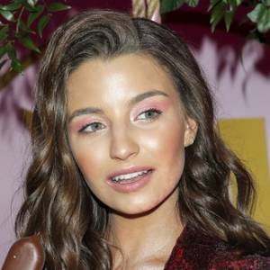 Julia Wieniawa jak Ariana Grande? Zdjęcia ukochanej skomentował sam Baron!                                                   