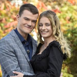 Adrianna z "Rolnik szuka żony" wspomina lato. Tak pozowała z Michałem! Biała sukienka przyciąga wzrok 