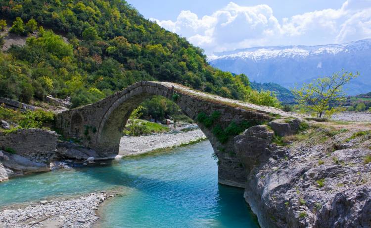 Robert Harding Video/Shutterstock