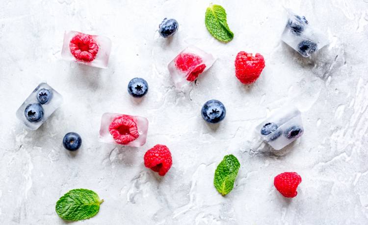Jak mrozić owoce i zioła?