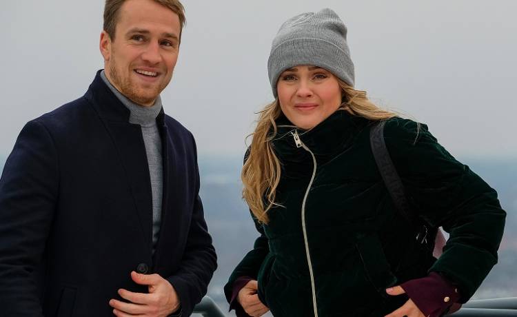 "Przyjaciółki": Miłosny trójkąt i podróż... helikopterem na pomoc! Co jeszcze wydarzy się w dzisiejszym odcinku?                                                         