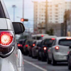 Kierowco! Od lipca nowe auta muszą mieć takie światła