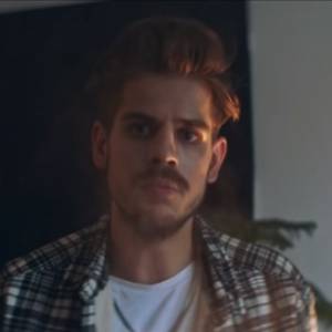 Taco Hemingway zgolił wąsy. Co za zmiana!