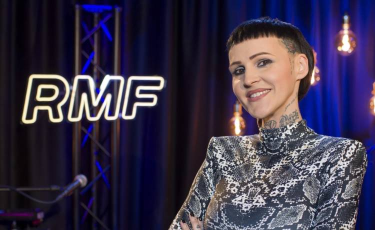 Niewiarygodna metamorfoza Agnieszki Chylińskiej. Co za zmiana! [FOTO]