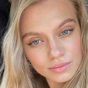 Dominika Wysocka na zdjęciu bez biustonosza. Fanom odjęło mowę. "Cudowna" [FOTO]