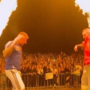 Smolasty zaczął się palić na koncercie. Szokujący incydent na scenie [WIDEO]