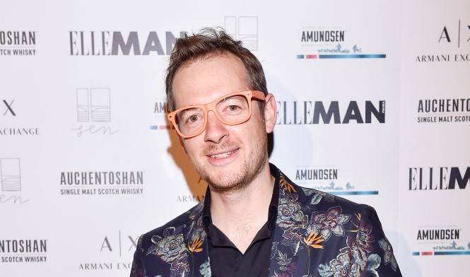 Tadeusz Muller zamieścił w sieci wymowne zdjęcie. Tak oczekuje na poród żony! [FOTO]