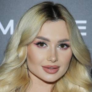 Wersow odsłoniła głęboki dekolt. Fani zbierają szczęki z podłóg: "Piękna!" [FOTO]