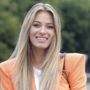 Marcelina Zawadzka tuż po wynurzeniu się z wody. "Piękniejsza od najpiękniejszej nimfy wodnej" - komplementują internauci [ZDJĘCIA]                                  