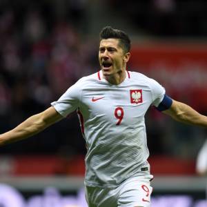 Wyjątkowe gratulacje dla Roberta Lewandowskiego. Złożyła je "Metallica"