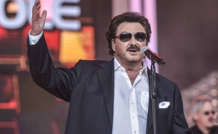 To już koniec kariery scenicznej Krzysztofa Krawczyka? Zaskakujące wieści w mediach na temat dalszych planów muzyka!                 