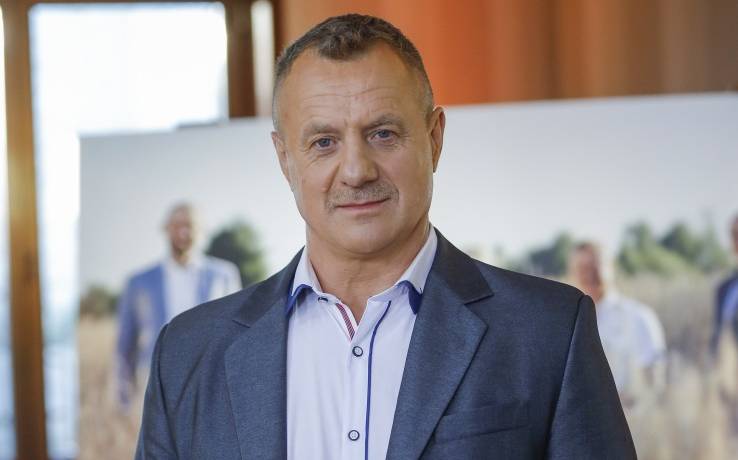 Fizyczna bliskość między uczestnikami programu: "Rolnik szuka żony". Krzysztof przekroczył granicę? [WIDEO]                