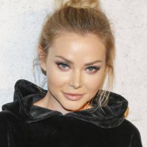 Zalotna Ola Ciupa w koronkowym body. W tle imponujący widok! Fani: "Ale jesteś seksowna" [ZDJĘCIE]