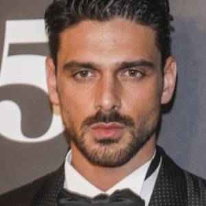 Michele Morrone z drugim singlem! Czy "Watch Me Burn" okaże się hitem?