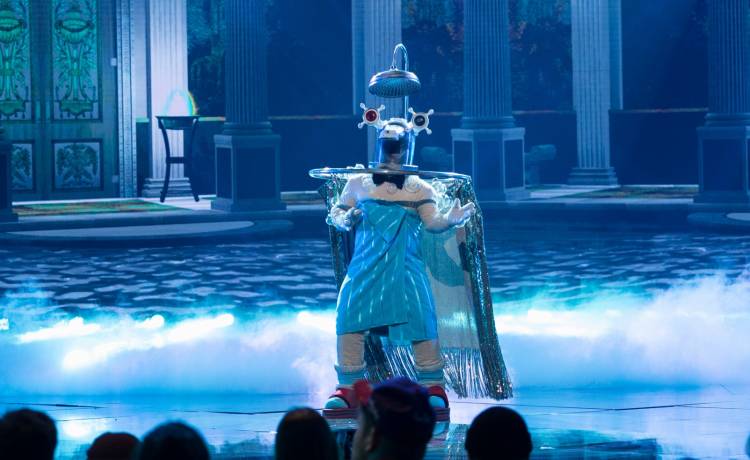 "Mask Singer". Kim jest Prysznic? Internauci zgadują, kto kryje się pod maską!