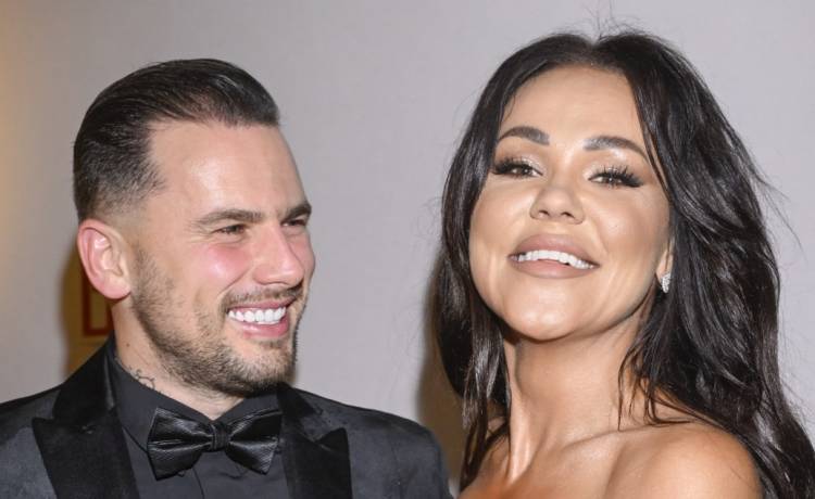 Sylwia Bomba pokazała "ciążowy brzuch". "Jak obstawiacie, chłopczyk czy dziewczynka?" [FOTO]