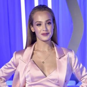 Wiktoria Gąsiewska pręży ciało w prześwitującej bieliźnie. Pokazała zdjęcie z odważnej sesji