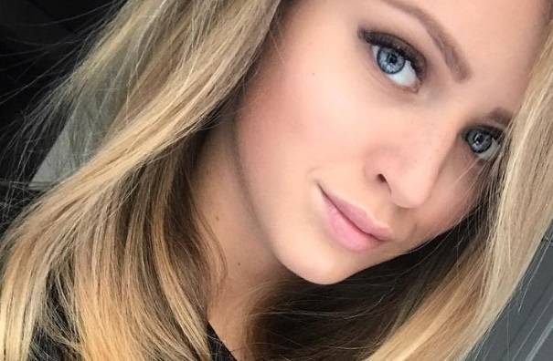 Pola Lis dodała odważne zdjęcie! Córka dziennikarzy pozdrawia z wakacji