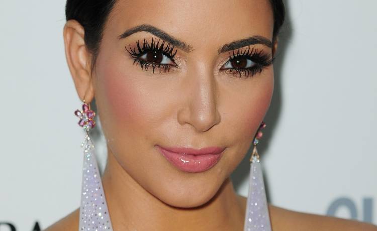 Kim Kardashian odsłoniła ciało. Co za kształty!