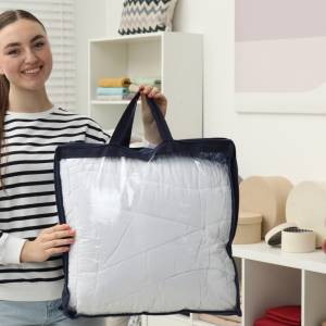 Jak często prać kołdrę? Wielu Polaków robi to zdecydowanie zbyt rzadko