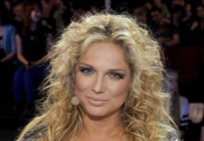 Liszowska w pościeli. Przed obiektywem nie pozowała sama! "Niesamowite" [FOTO]