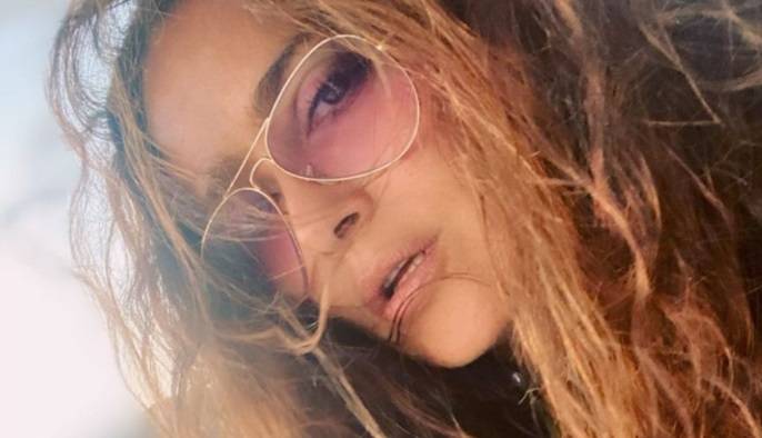 Salma Hayek publikuje zmysłowe kadry z okazji urodzin. Aż trudno uwierzyć, że ma 54 lata!