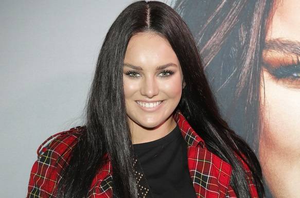 Ewa Farna z mamą na wspólnym zdjęciu. Jak wygląda mama artystki?