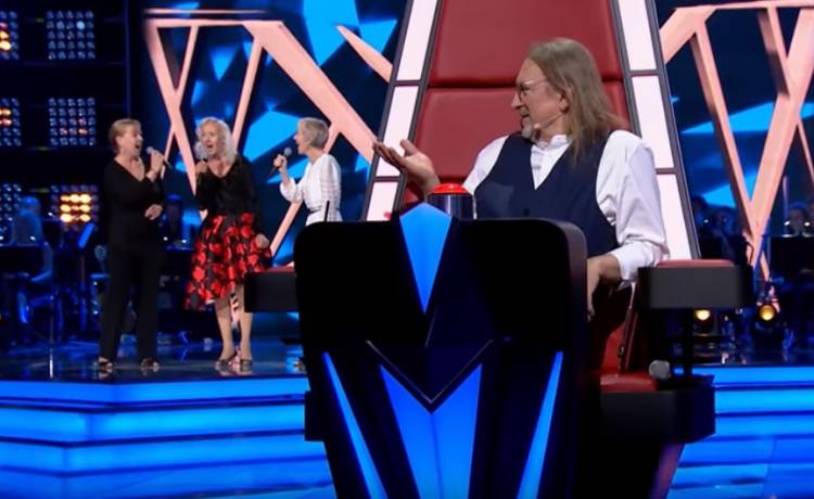 "The Voice Senior". Piękne trio oczarowało jury i widzów! Świetny występ sióstr Szydłowskich