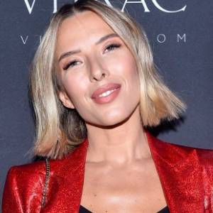 Ewa Chodakowska rozgrzewa sieć! Trenerka na kolejnej fotografii w stroju kąpielowym 