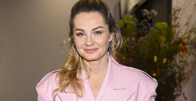 Małgorzata Socha szaleje nad morzem. Tak pozowała w stroju kąpielowym. "Figura marzenie" [ZDJĘCIA]