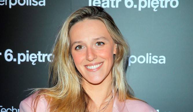 Ciążowa fotografia Oli Żebrowskiej wywołała dyskusję: "Takie psucie kariery męża?" [FOTO]