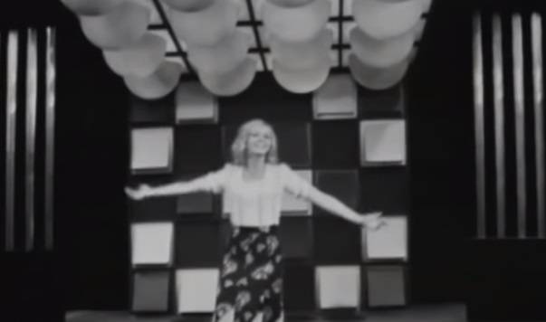 72-letnia gwiazda piosenki w bikini. Helena Vondráčková w świetnej formie!