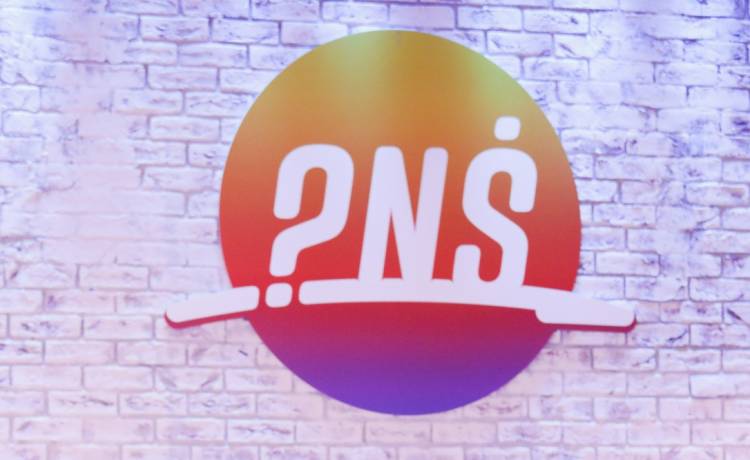 Zmiany w "Pytaniu na śniadanie". Którzy prowadzący pożegnają się z programem?                                      