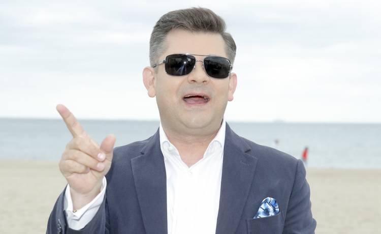 Syn Martyniuka wziął drugi ślub. Daniel ożenił się z Faustyną na Bali! Były płatki kwiatów, wodospad i piosenka dla żony... 