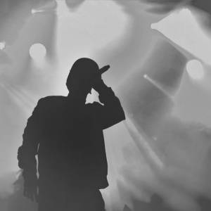 Raper zmarł w czasie koncertu. Setki fanów nie dowierzało w to, co widzą na scenie