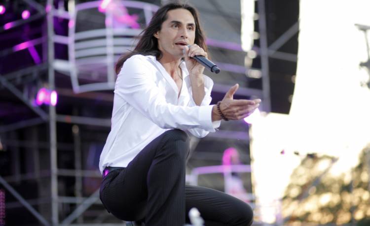 Ivan Komarenko nagrał hymn antyszczepionkowców? To cover utworu Marka Grechuty