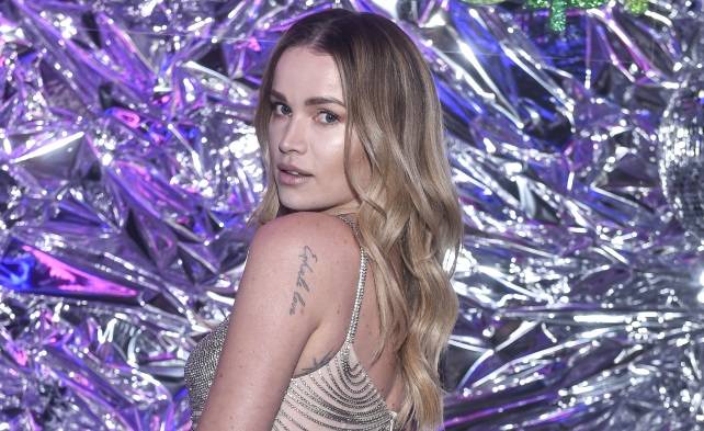 Maffashion zmysłowo. Sukienka podkreśliła jej biust, odsłaniając naprawdę sporo! "Kobieta petarda" [ZDJĘCIA]