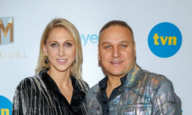 Paweł Golec publikuje zdjęcia z rodzinnych wakacji. Tylko spójrzcie na młodszą córkę. Podobna? [FOTO]