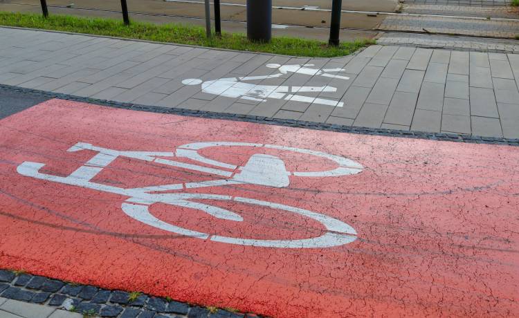 Nowe przepisy ruchu drogowego. Na co trzeba zwrócić uwagę?