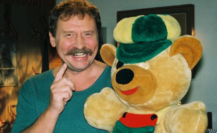 Andrzej Grabowski o fenomenie "Świata według Kiepskich". Lubimy oglądać historie o tych, którym jest gorzej? 