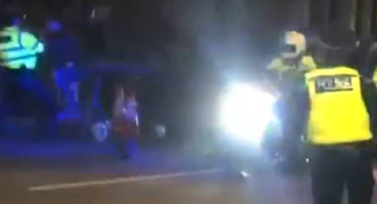 Chwile grozy na trasie Karola III. Policja musiała obezwładnić mężczyznę [WIDEO]