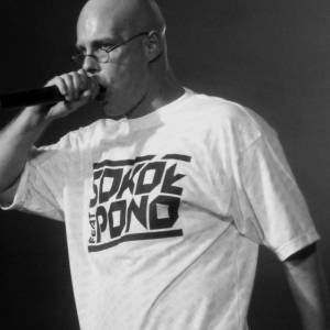 Zawał serca przyczyną śmierci Pono? Najnowsze doniesienia