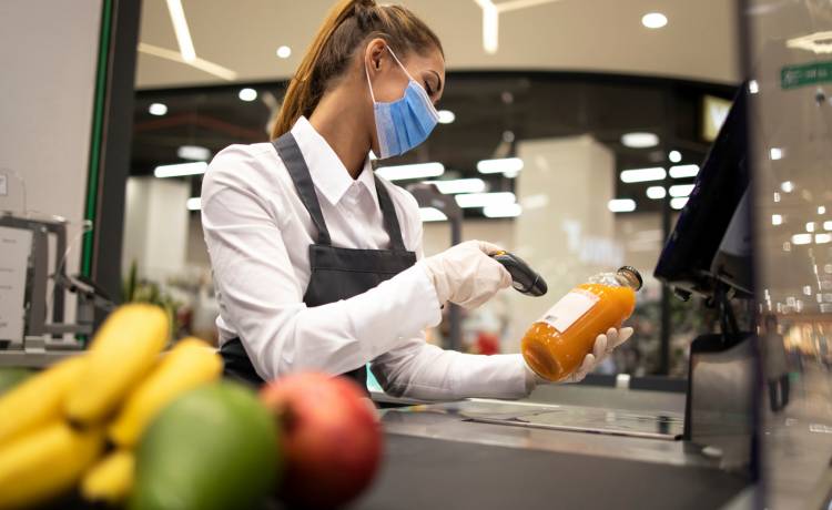 Kasjer nie odmówi już za to sprzedaży. Nowe prawo dla sprzedawców wkrótce wejdzie w życie