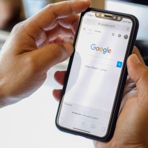 Google przestanie być domyślną wyszukiwarką. Idą zmiany
