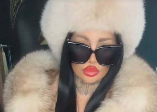 Laluna pozuje w naturalnym futrze. W komentarzach burza: „Masakra”