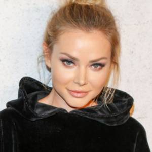 Zmysłowa Słowianka Donatana niemal nago. Ola Ciupa kusi w seksownym bikini!                   