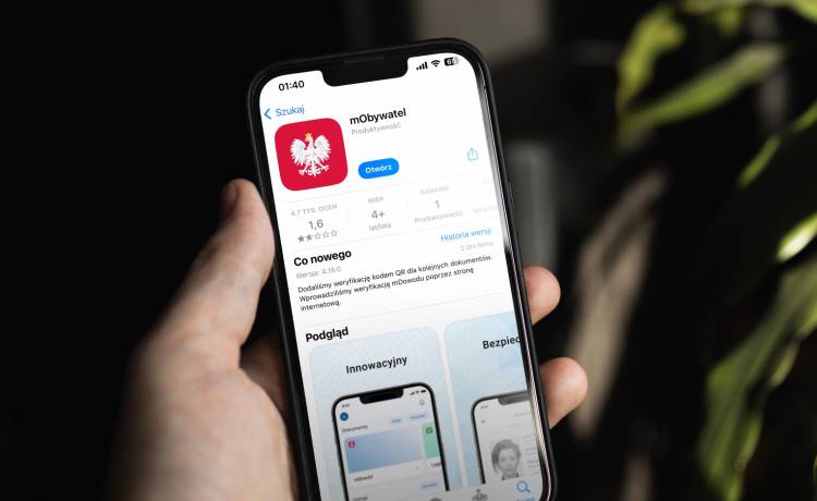 mObywatel, fot. Shutterstock/Kuba Kwiatkowski